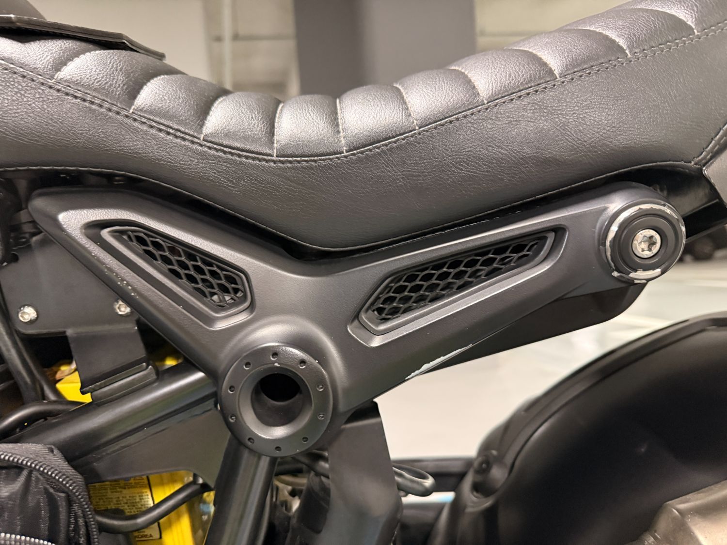 BMW R nine T 스크램블러 2018 블랙 사진 5