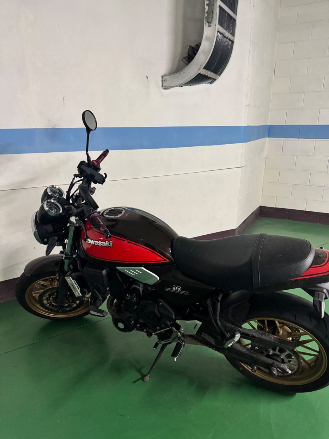 가와사키 Z 650 RS 50주년 more