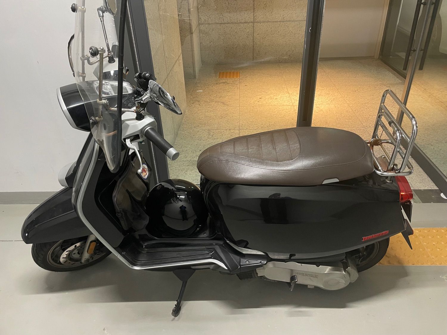 람브레타 V 125 thumb 2