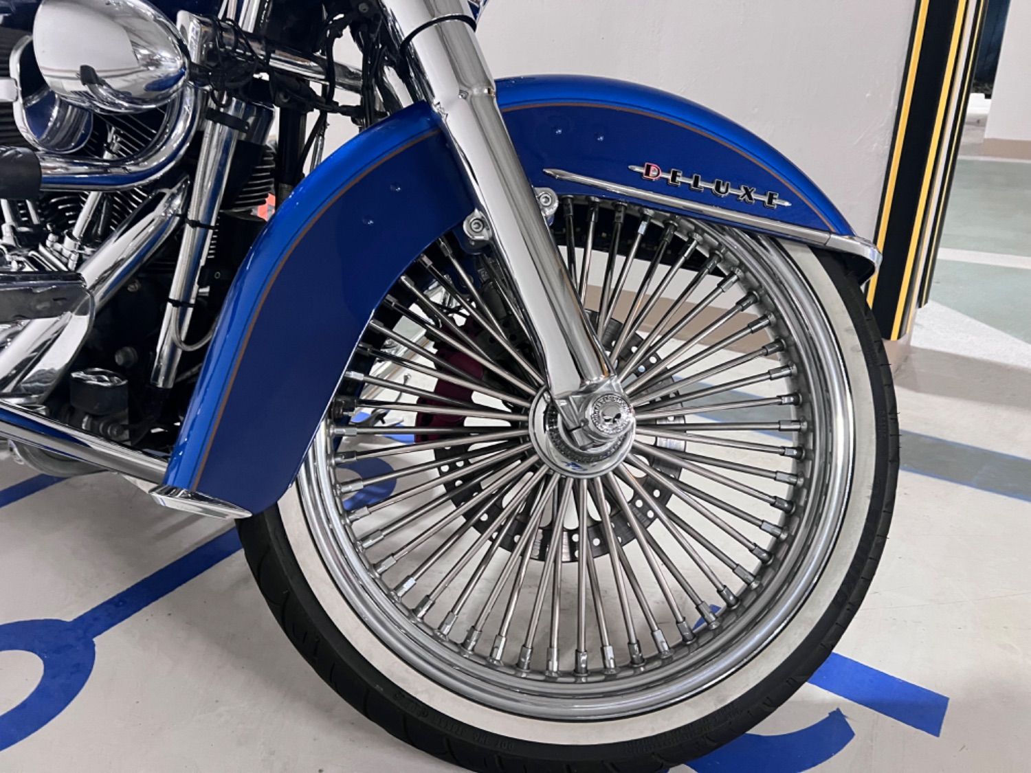 할리데이비슨 소프테일디럭스 thumb 2