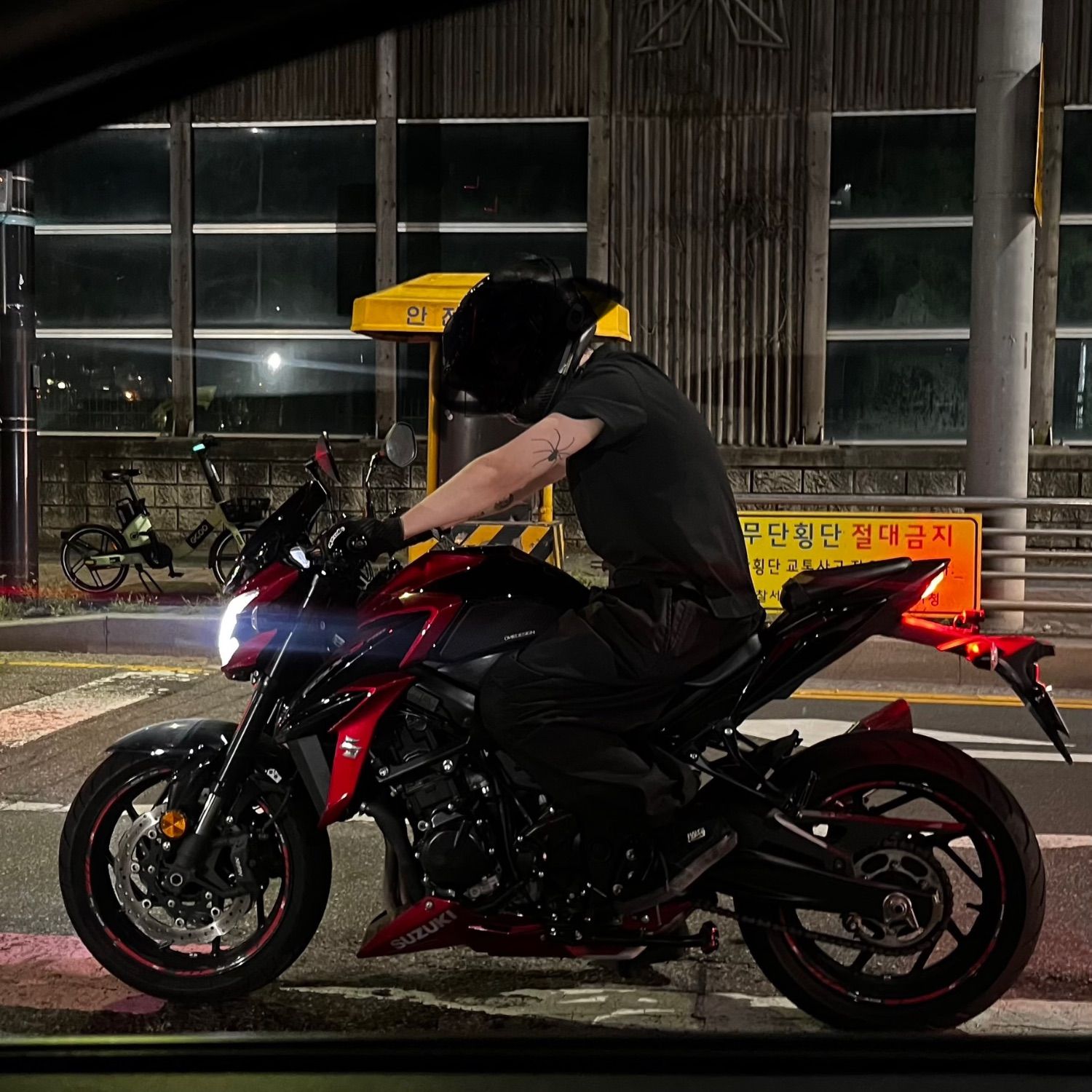 스즈키 GSX S 750 main