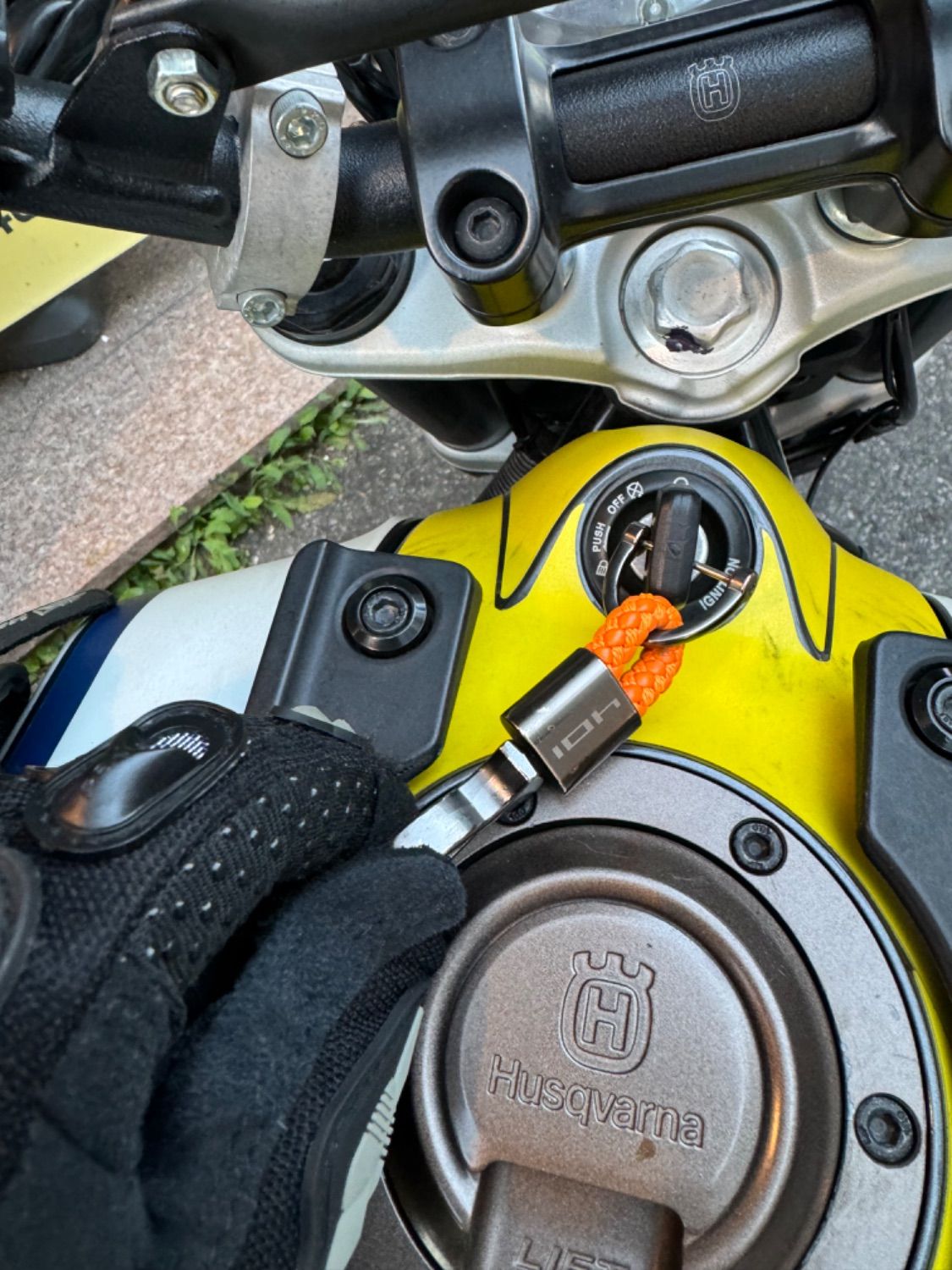 허스크바나 스바르트필렌 401 thumb 2