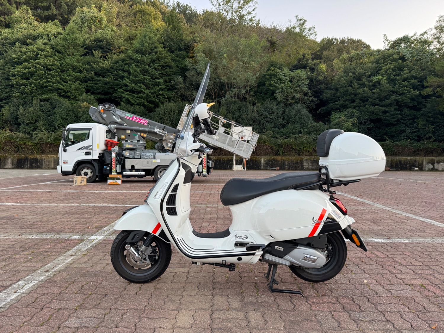 베스파 GTS 125 HPE more