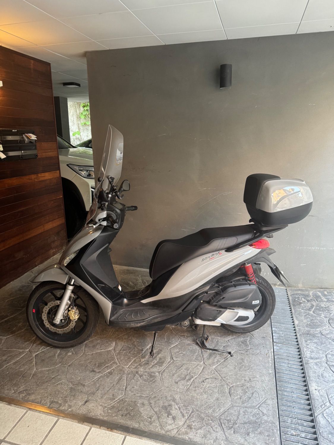 피아지오 메들리 125 S more