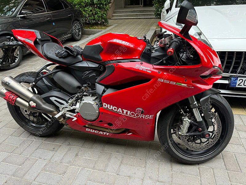 두카티 959 파니갈레 more