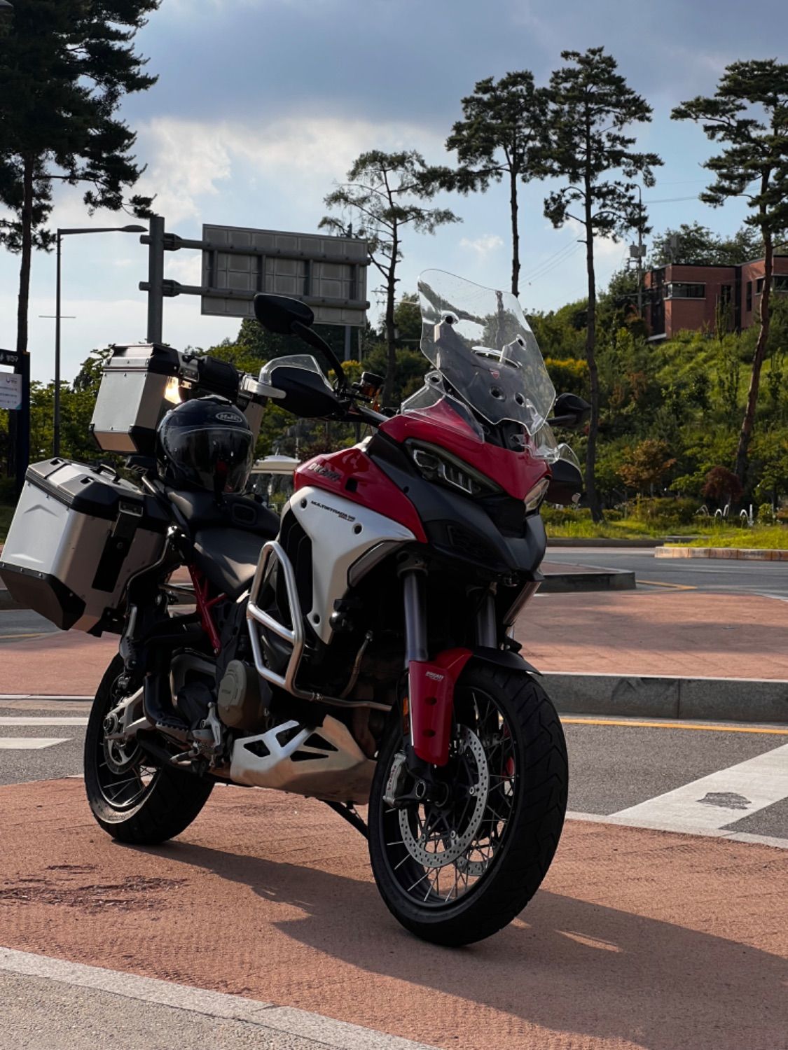 두카티 멀티스트라다 V4 S 2023 레드 사진 7