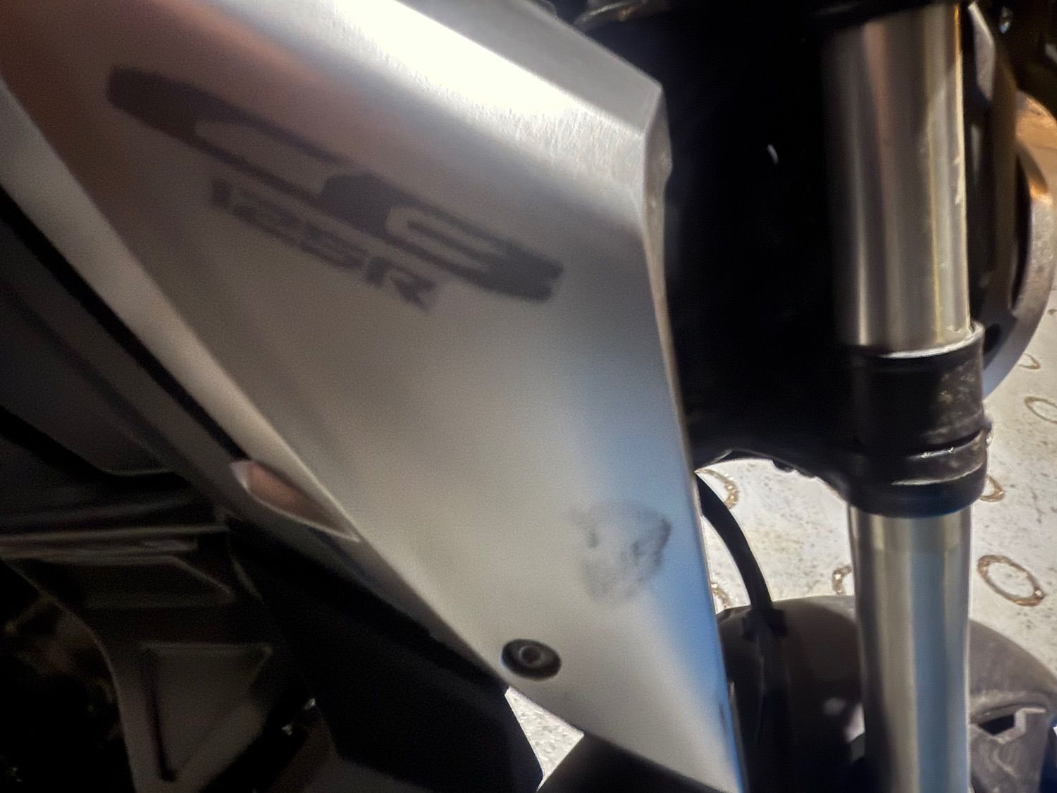 혼다 CB 125 R more