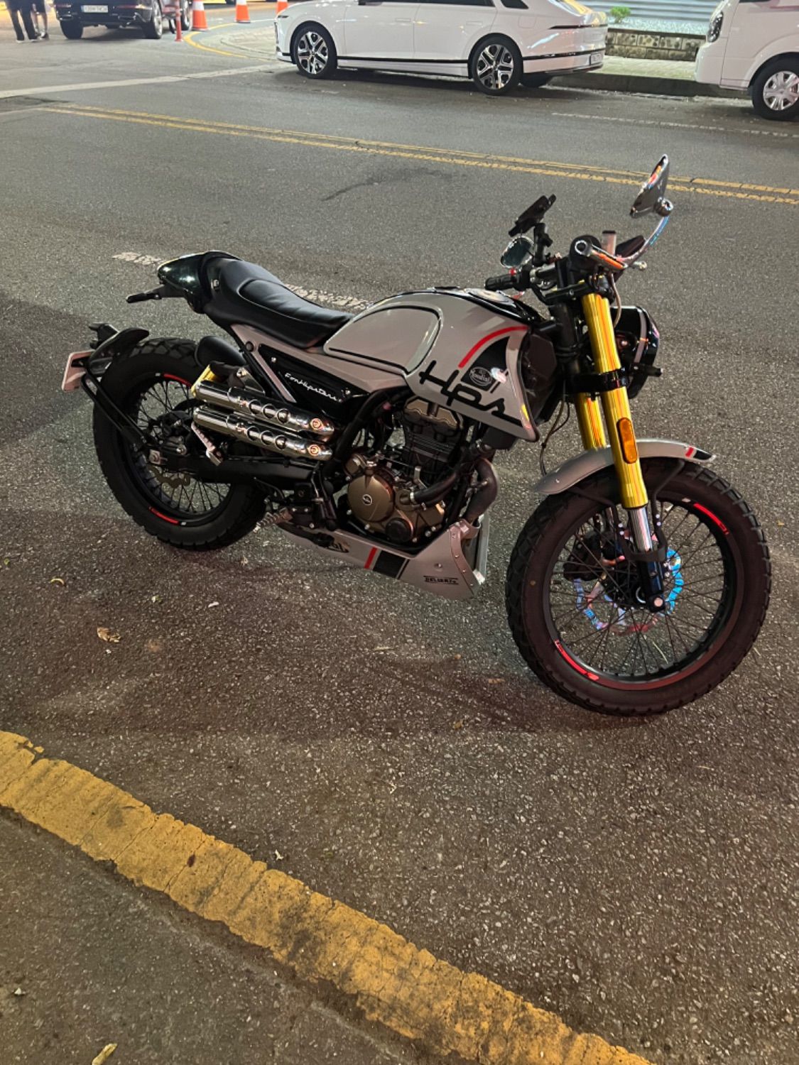 몬디알 힙스터 125 main