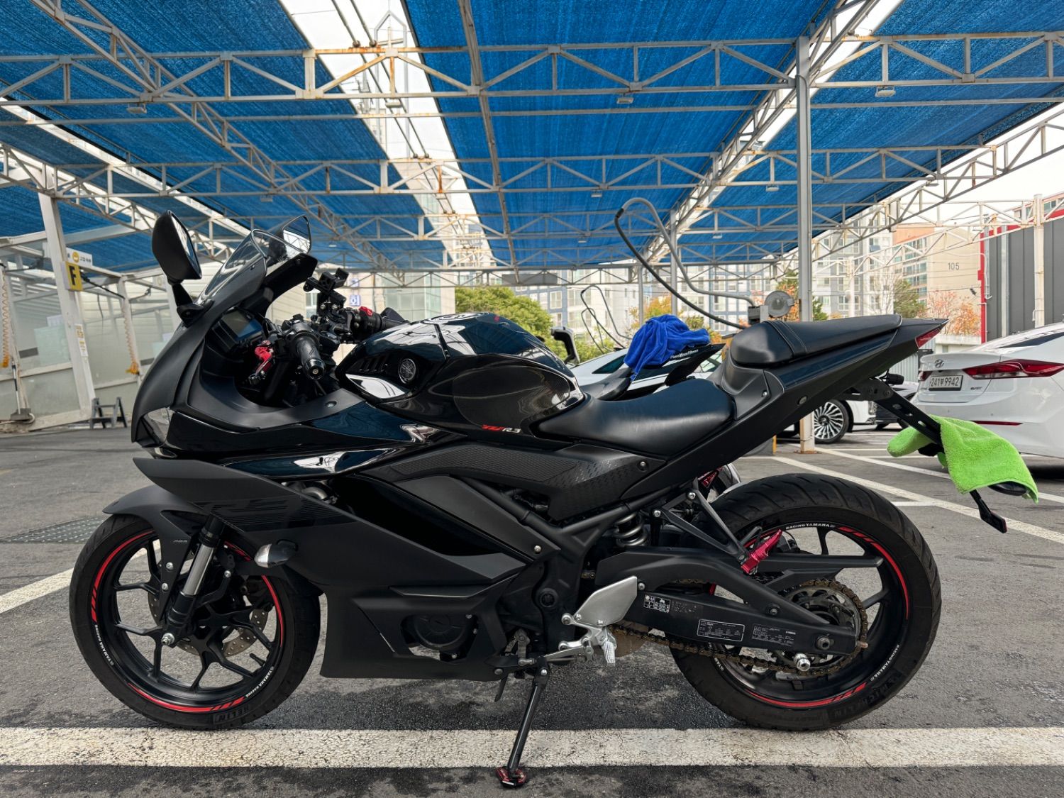 야마하 YZF R3 more