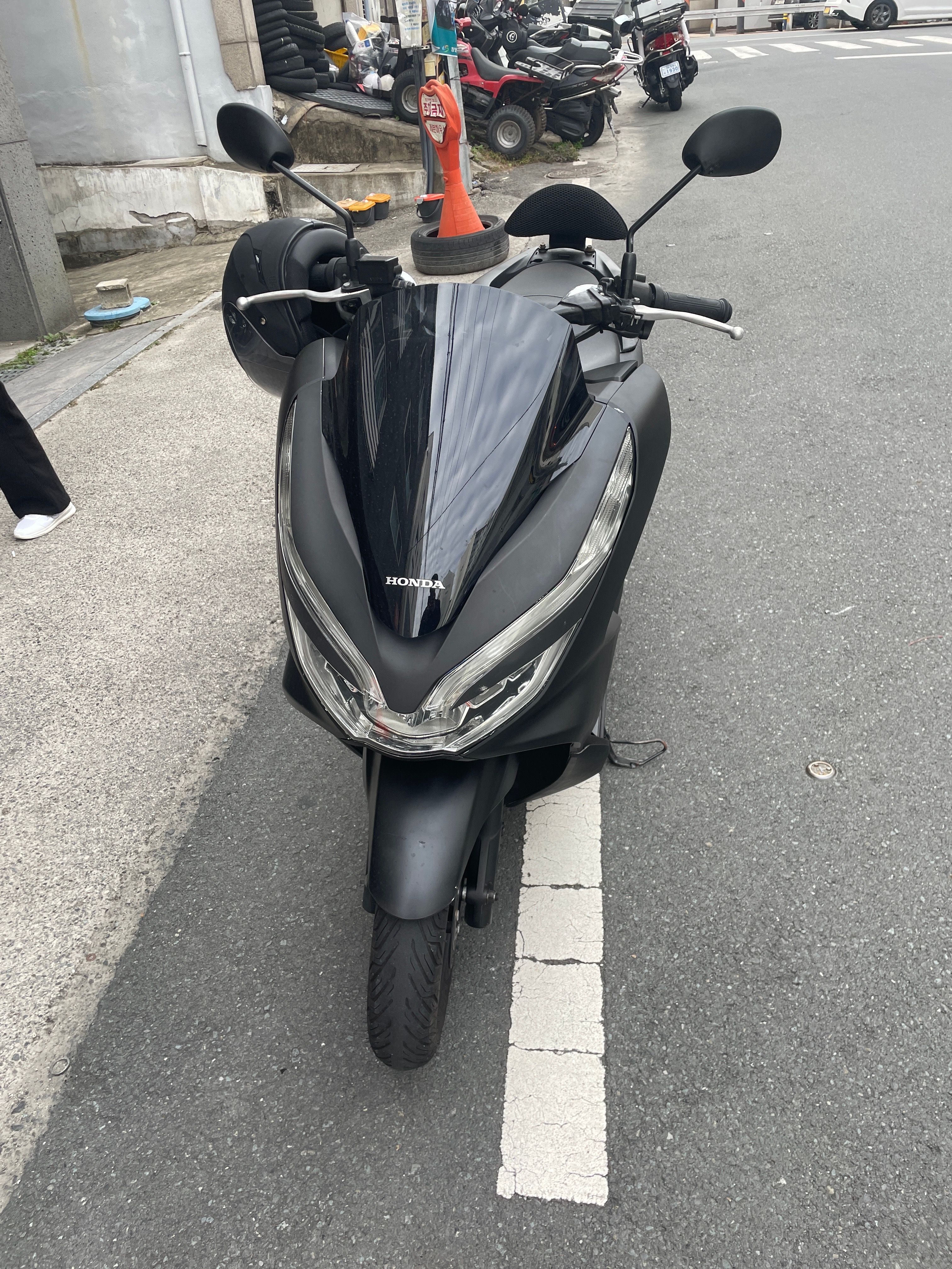 혼다 PCX 125 more