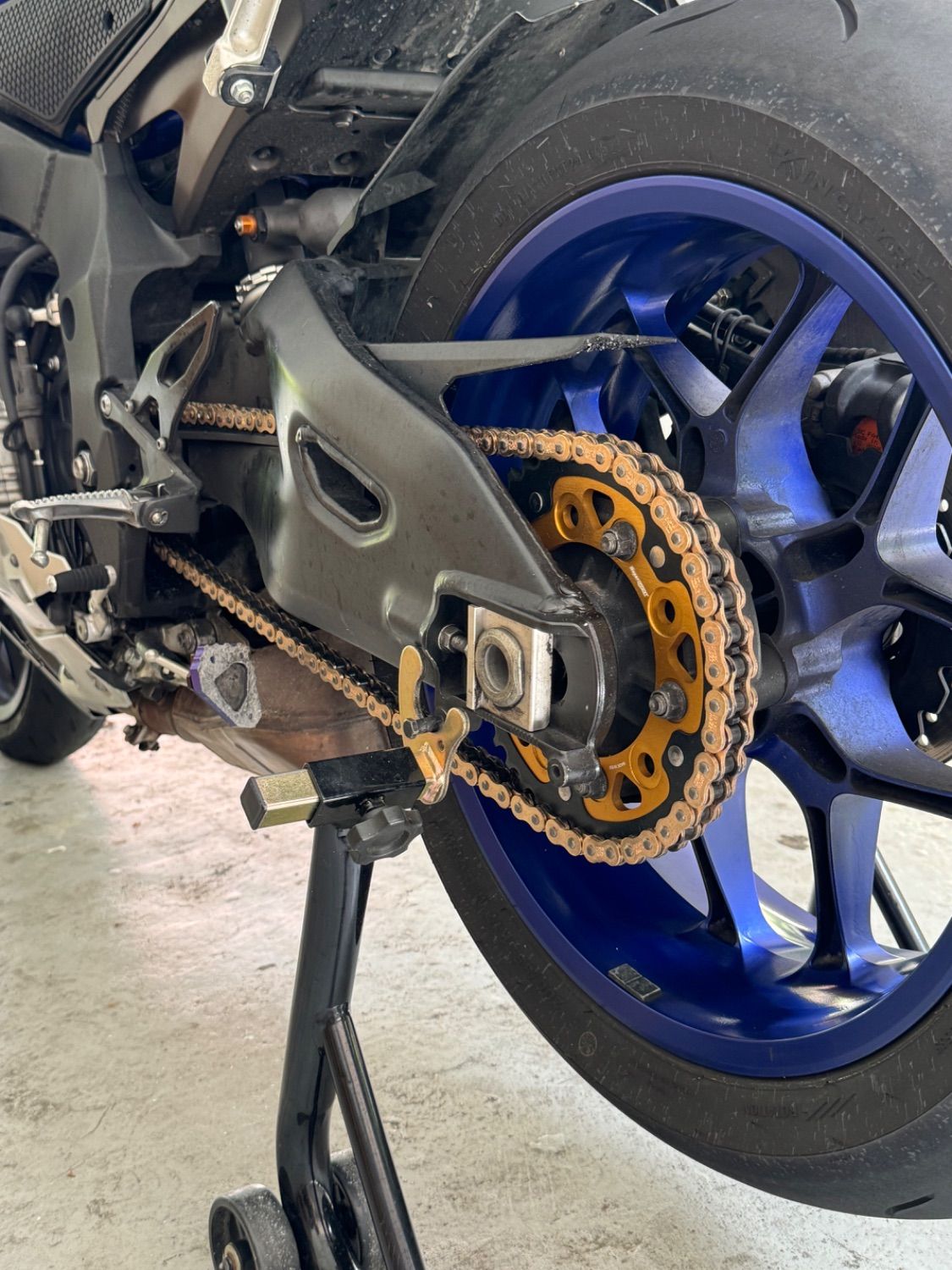 야마하 YZF R1 more