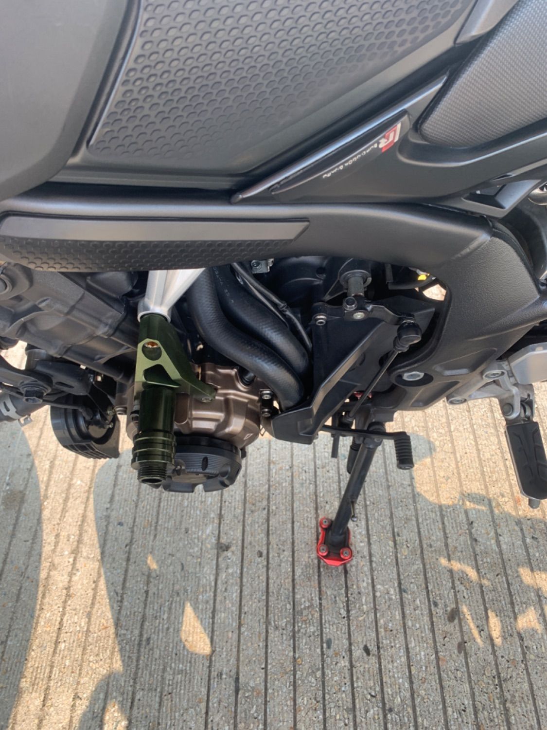 혼다 CB 650 F 2018 실버 사진 8