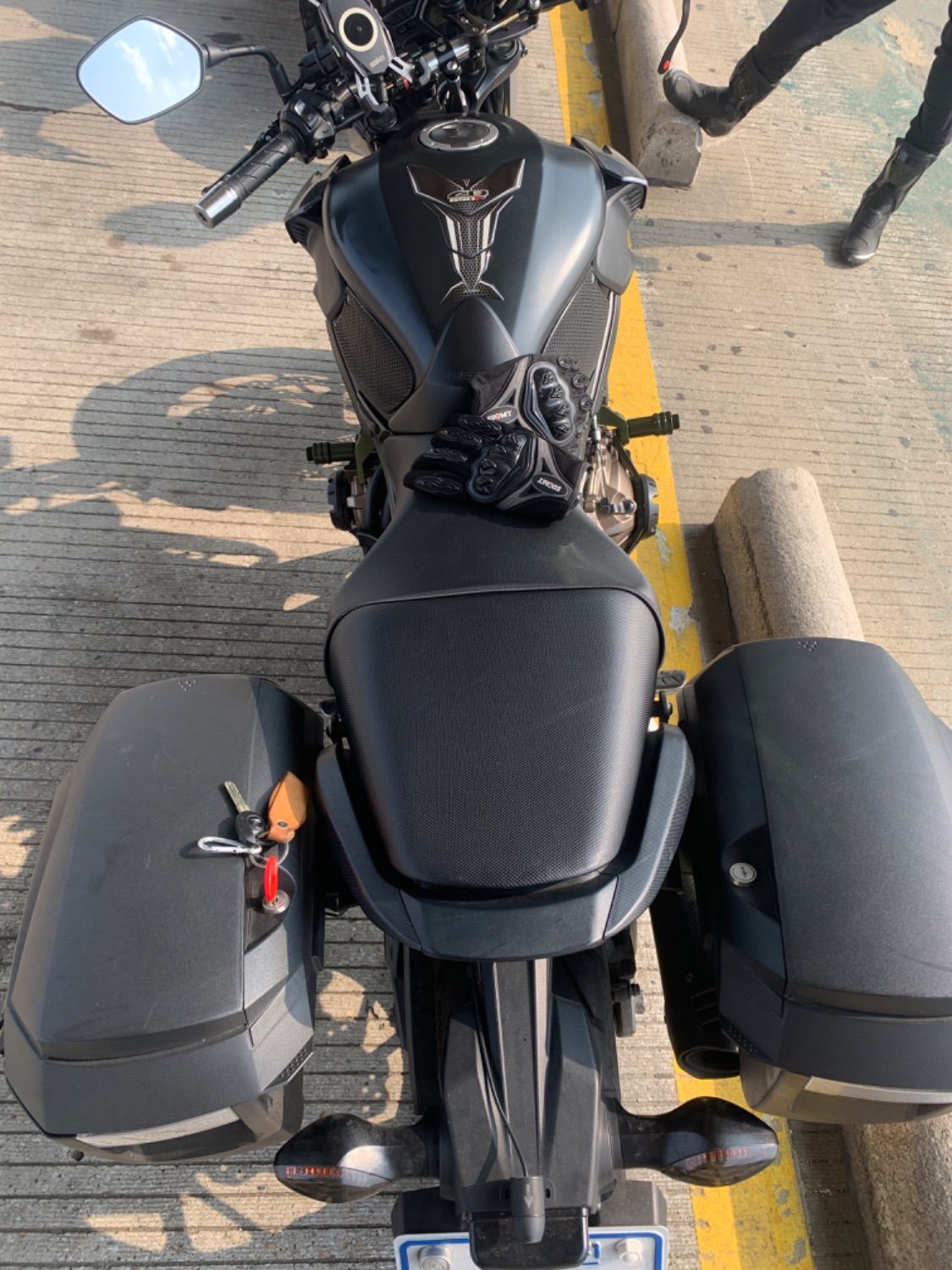 혼다 CB 650 F 2018 실버 사진 6