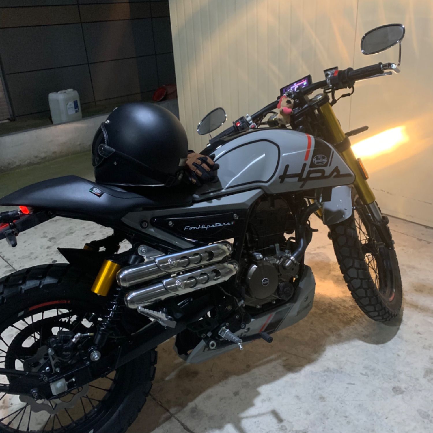 몬디알 힙스터 125 thumb 2