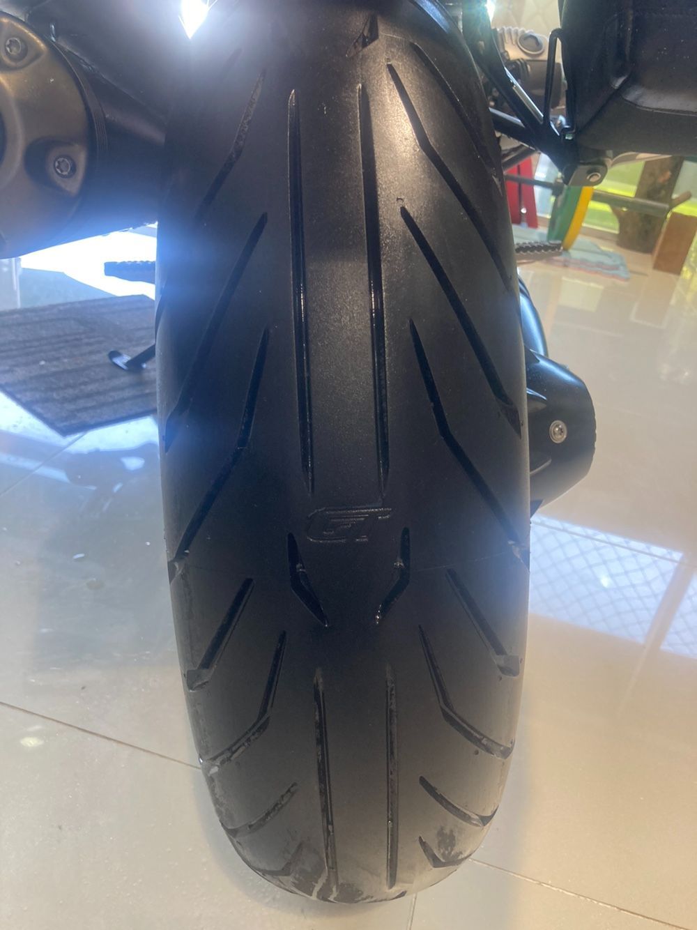 BMW R nine T 어반 GS 2022 실버 사진 2