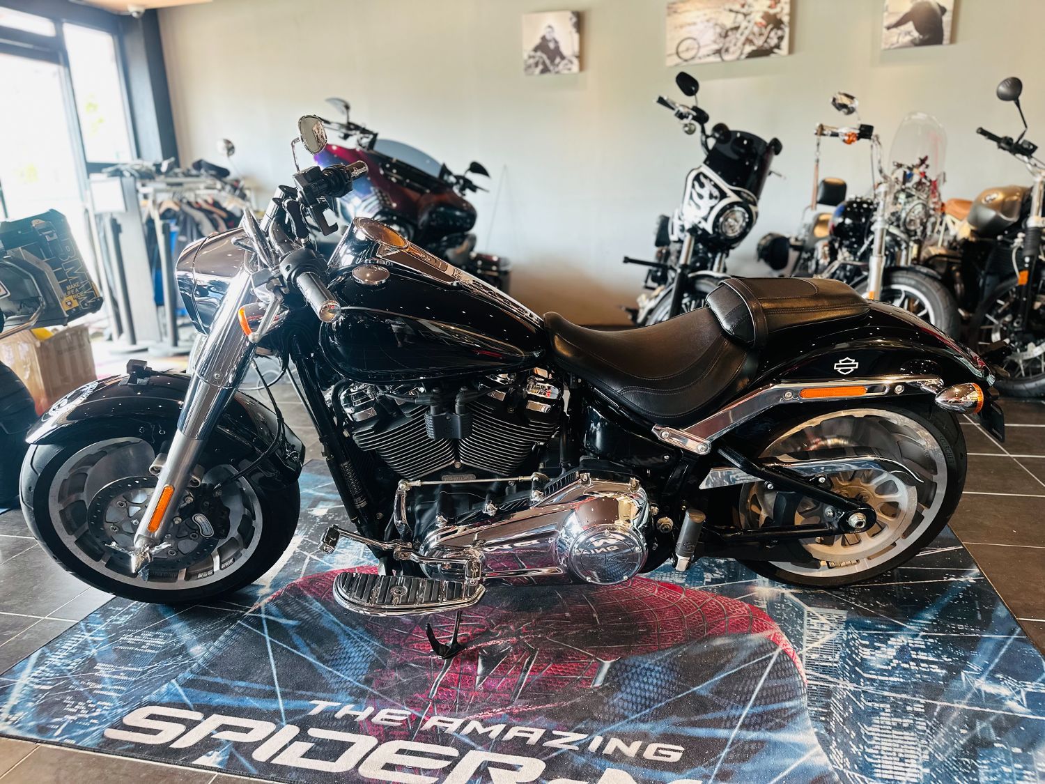 할리데이비슨 팻보이 114 more