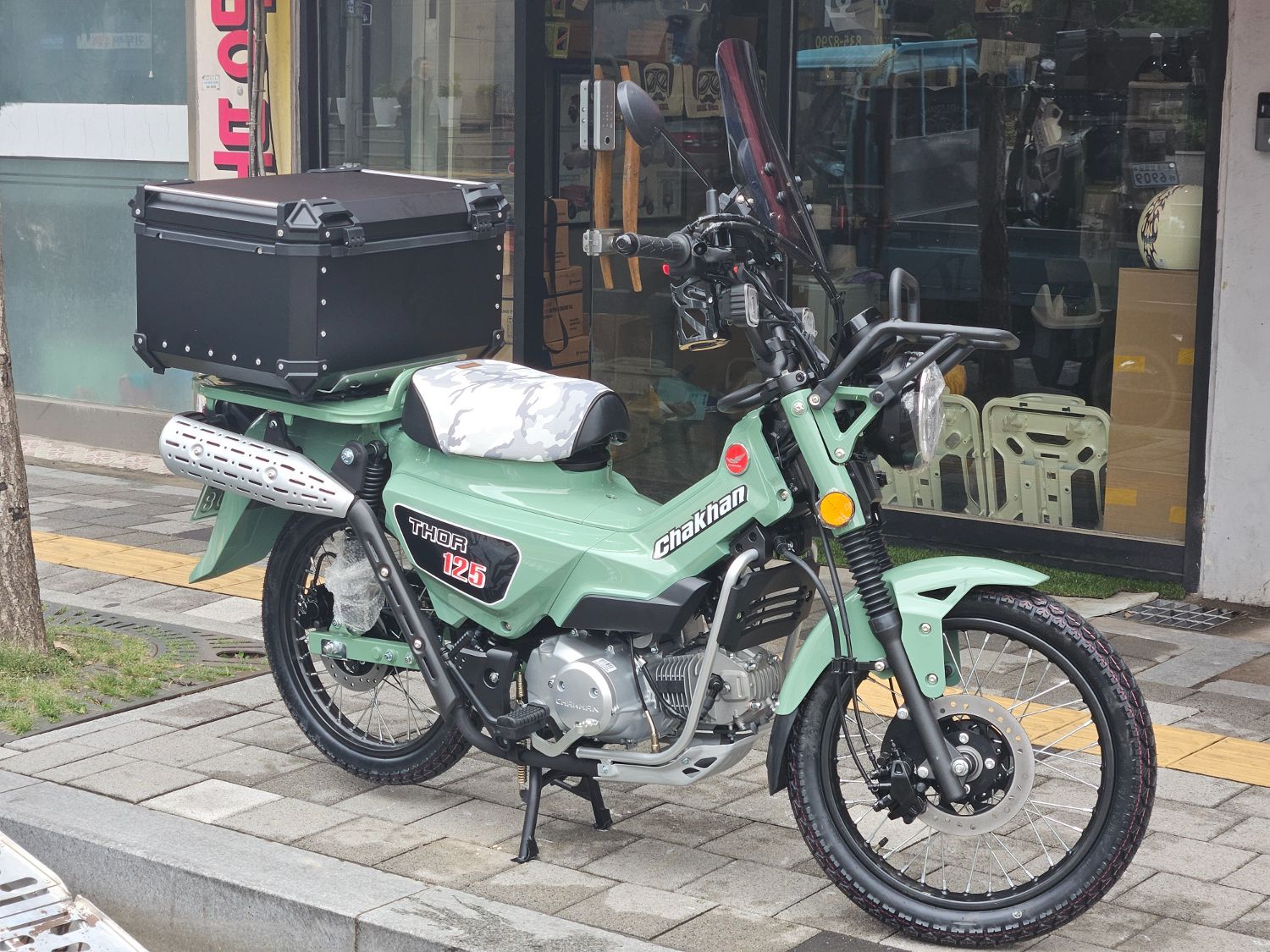 착한스쿠터 토르 125 thumb 2