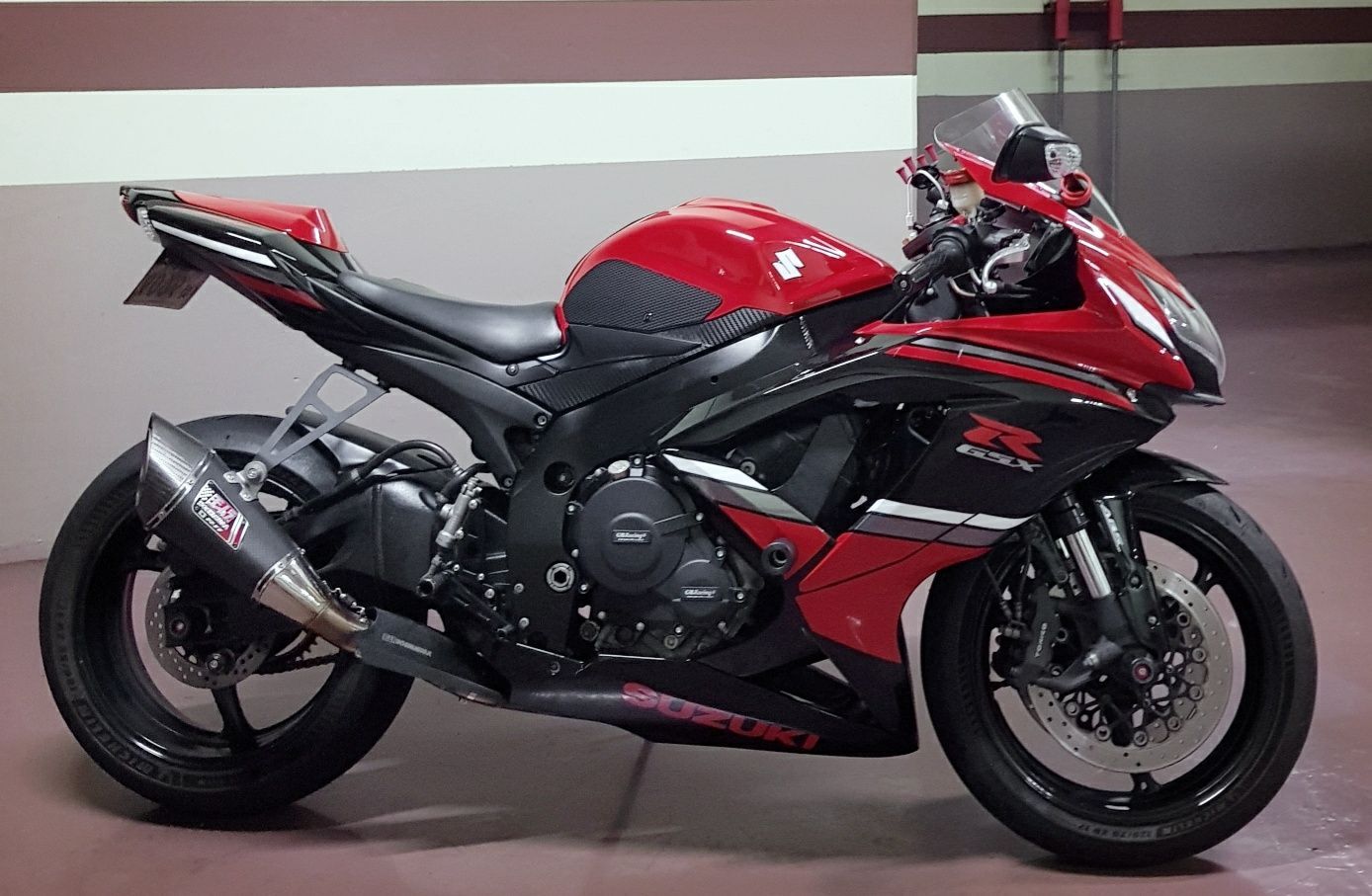 스즈키 GSX R 750 thumb 2