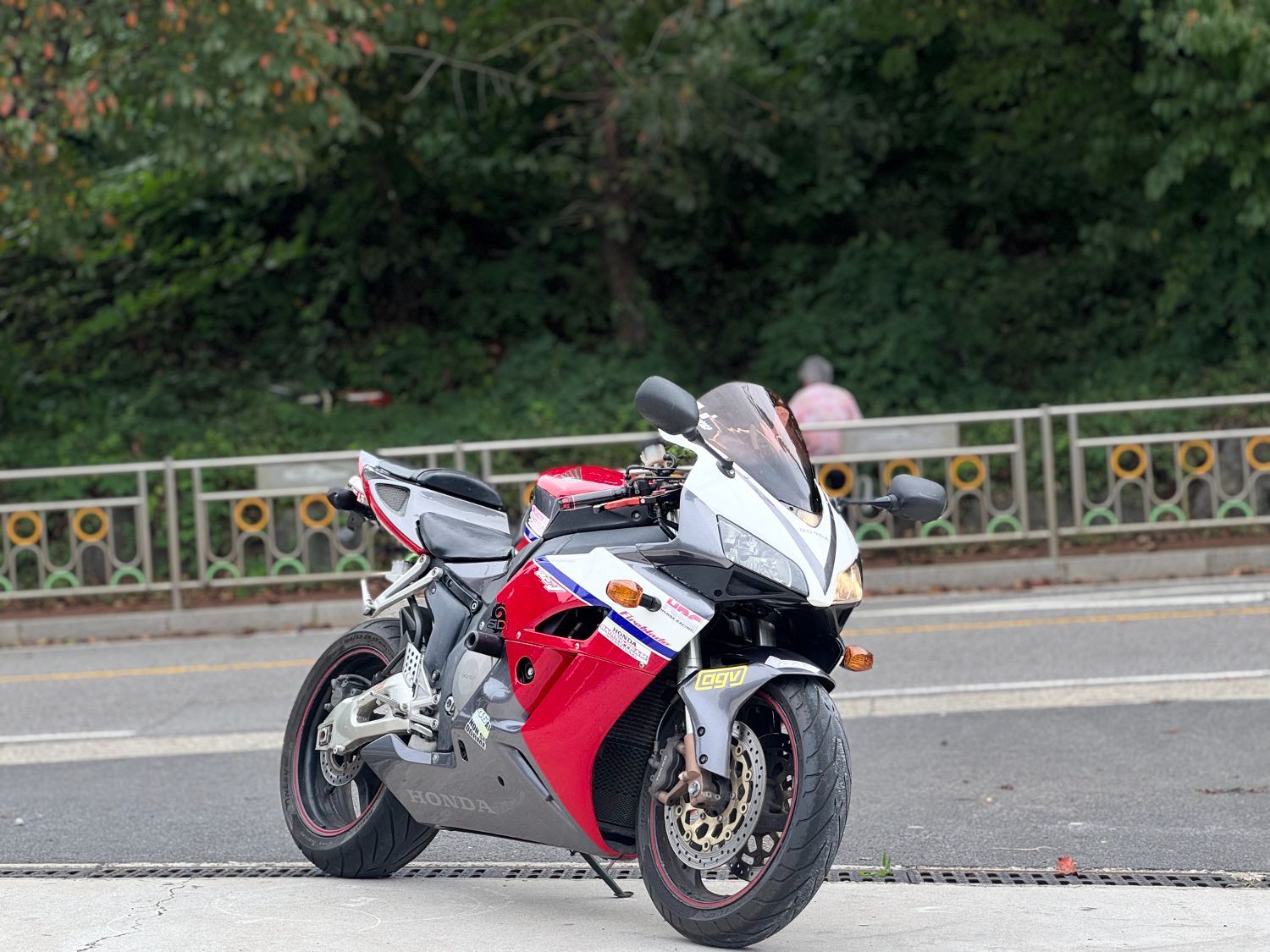 혼다 CBR 1000 RR thumb 2