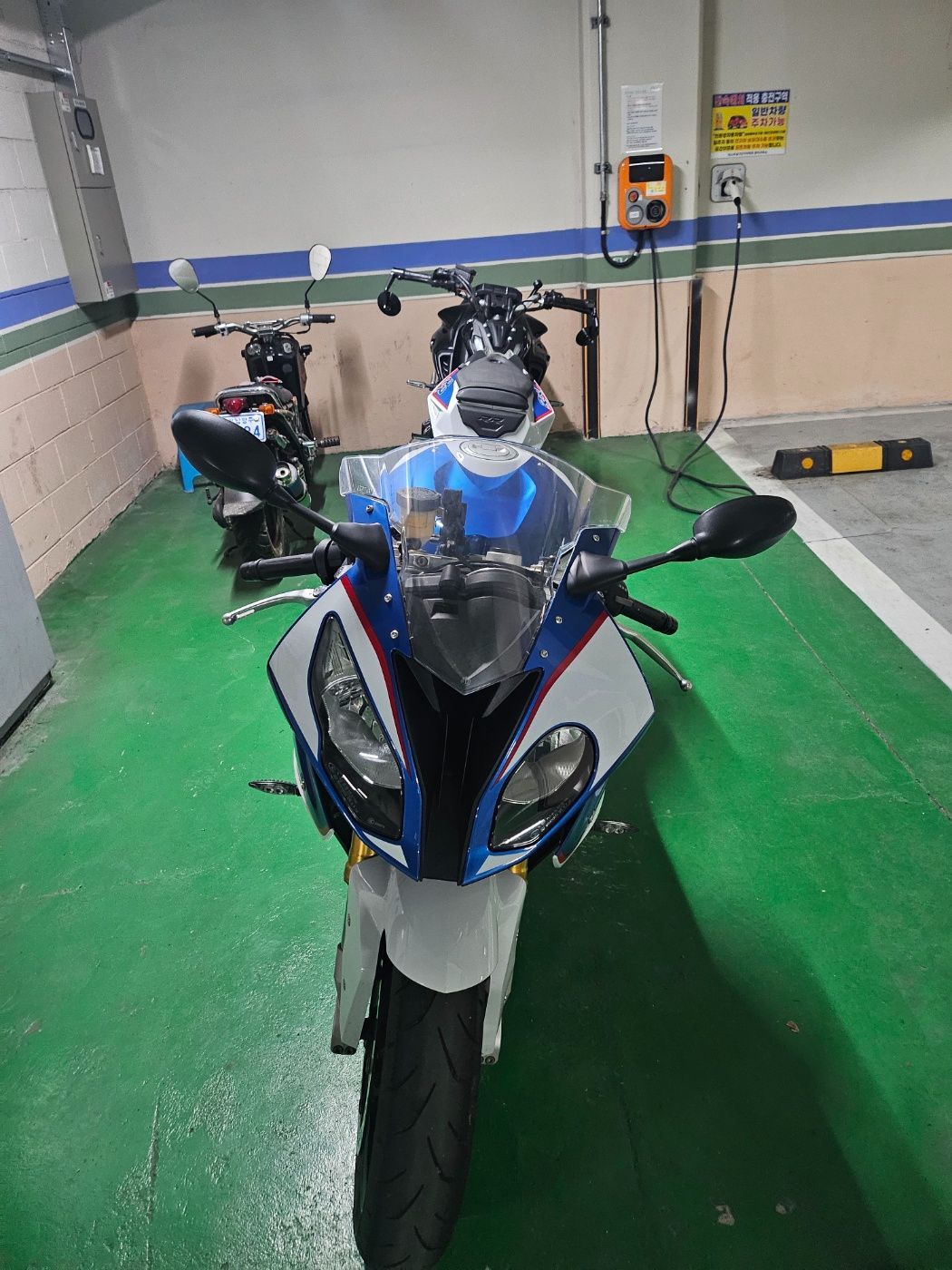 BMW S 1000 RR 2016 건메탈 사진 4