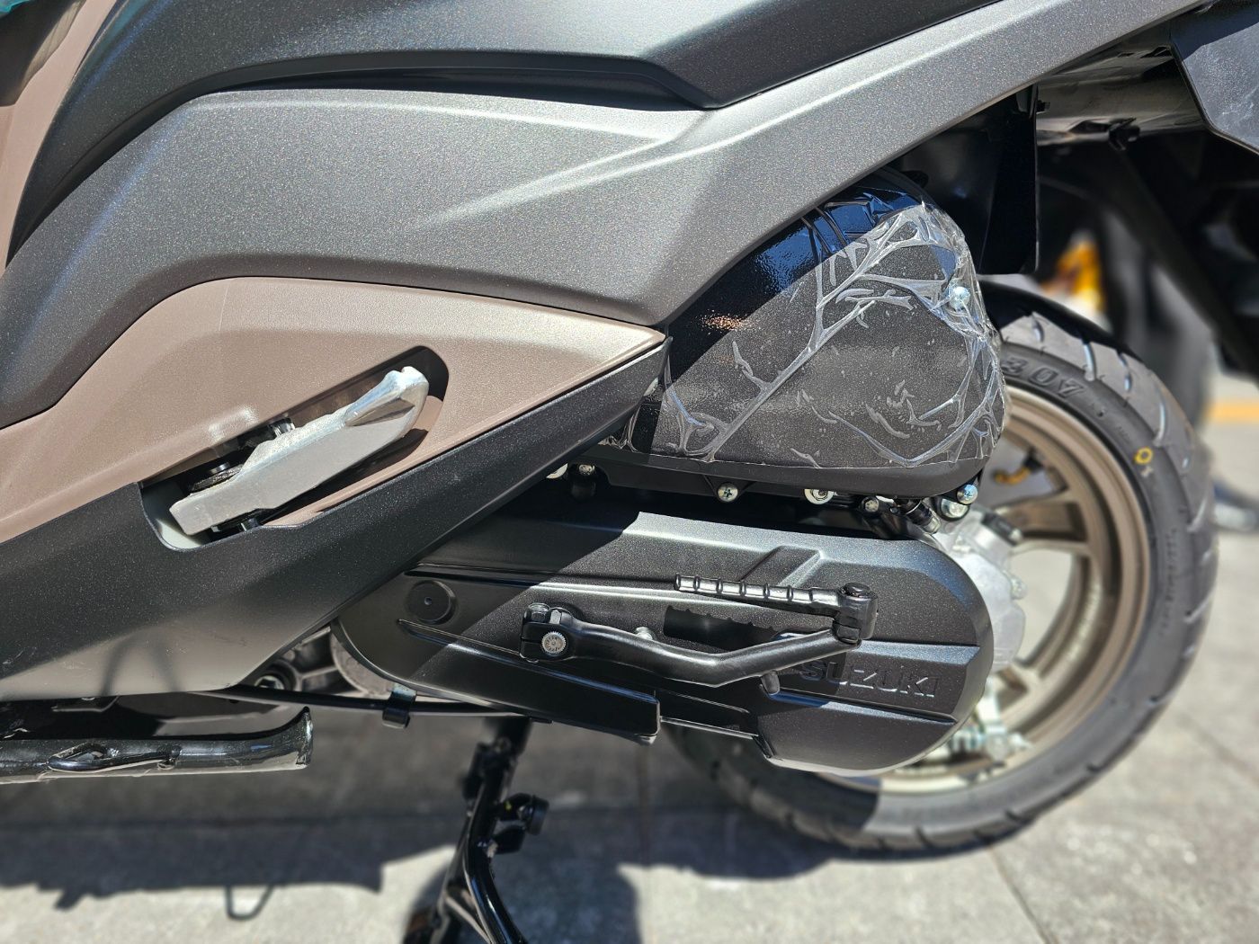 스즈키 버그만 125 more