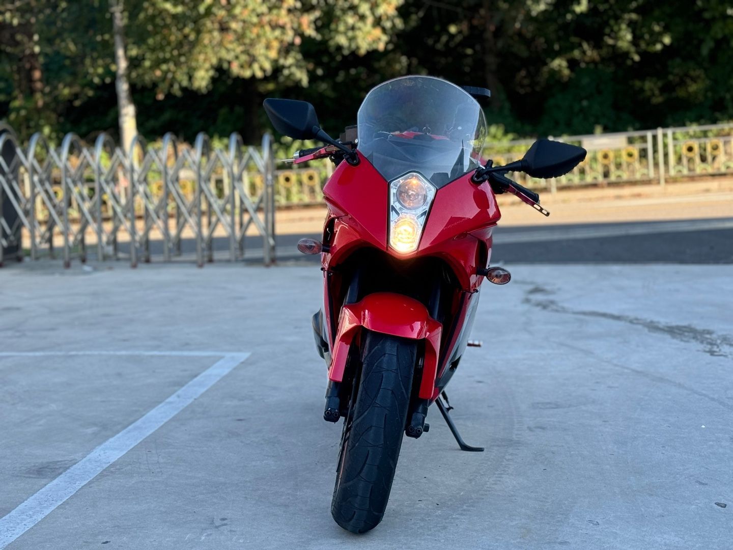 KR모터스 코멧 650 RC more