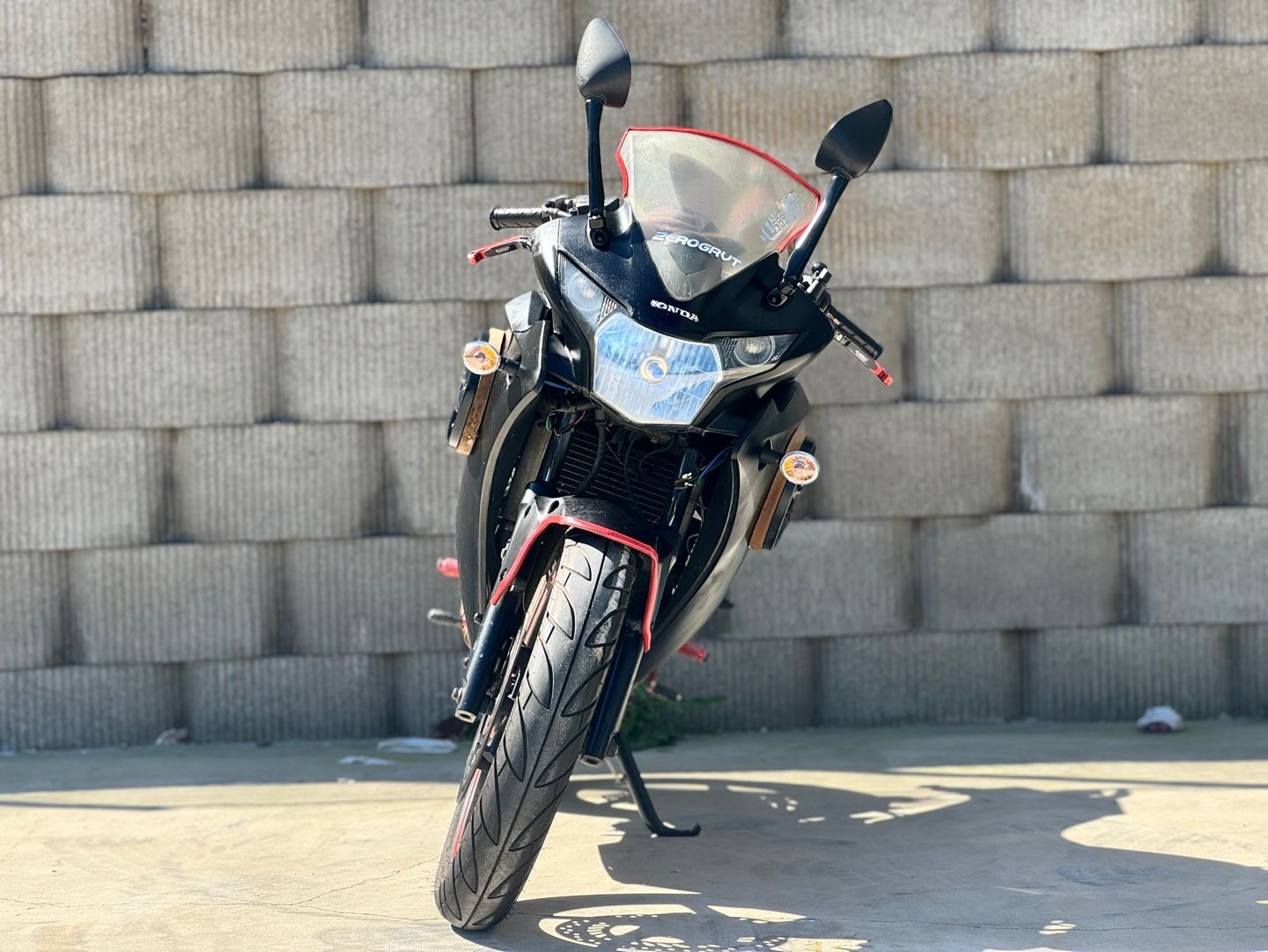 혼다 CBR 125 R thumb 2