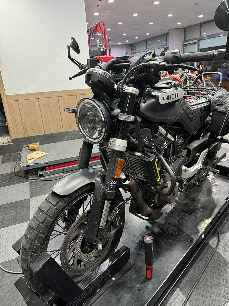 허스크바나 스바르트필렌 401 thumb 2