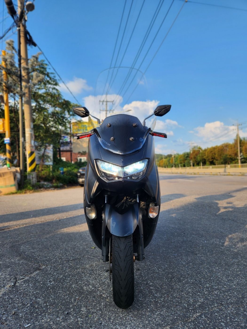 야마하 NMAX 125 more