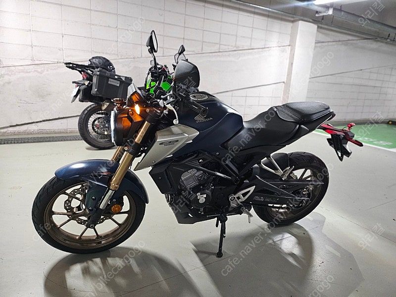 혼다 CB 125 R more