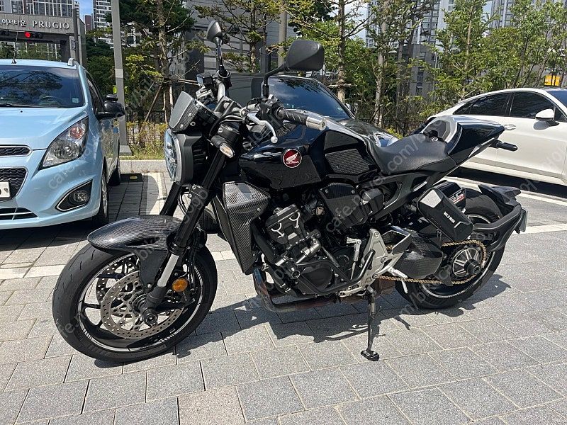 혼다 CB 1000 R more