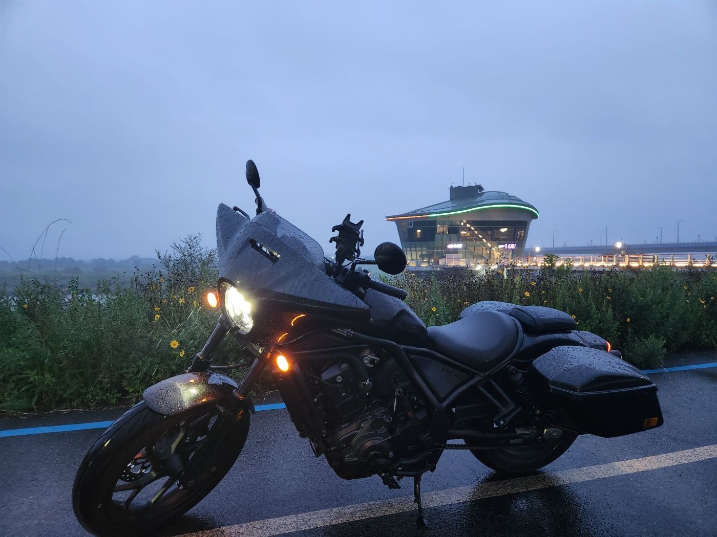 혼다 레블 1100 main