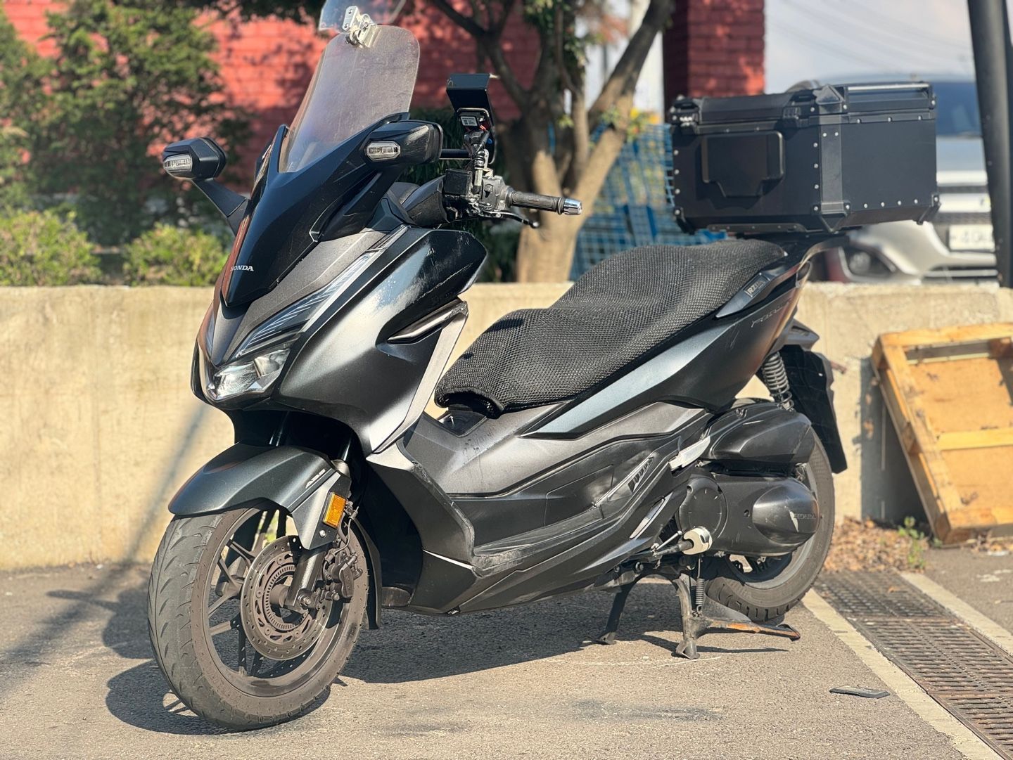 혼다 포르자 300 more