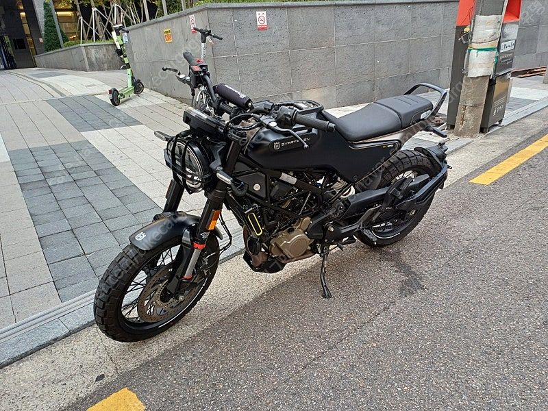 허스크바나 스바르트필렌 125 main