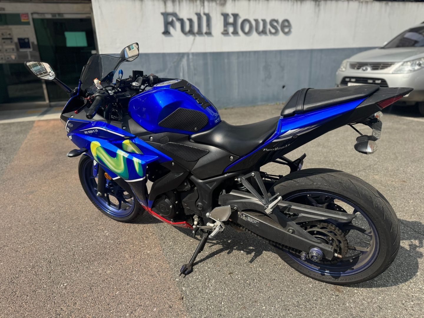 야마하 YZF R3 more