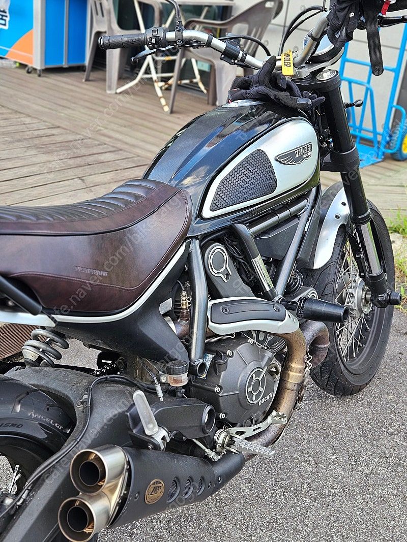 두카티 스크램블러 클래식 more