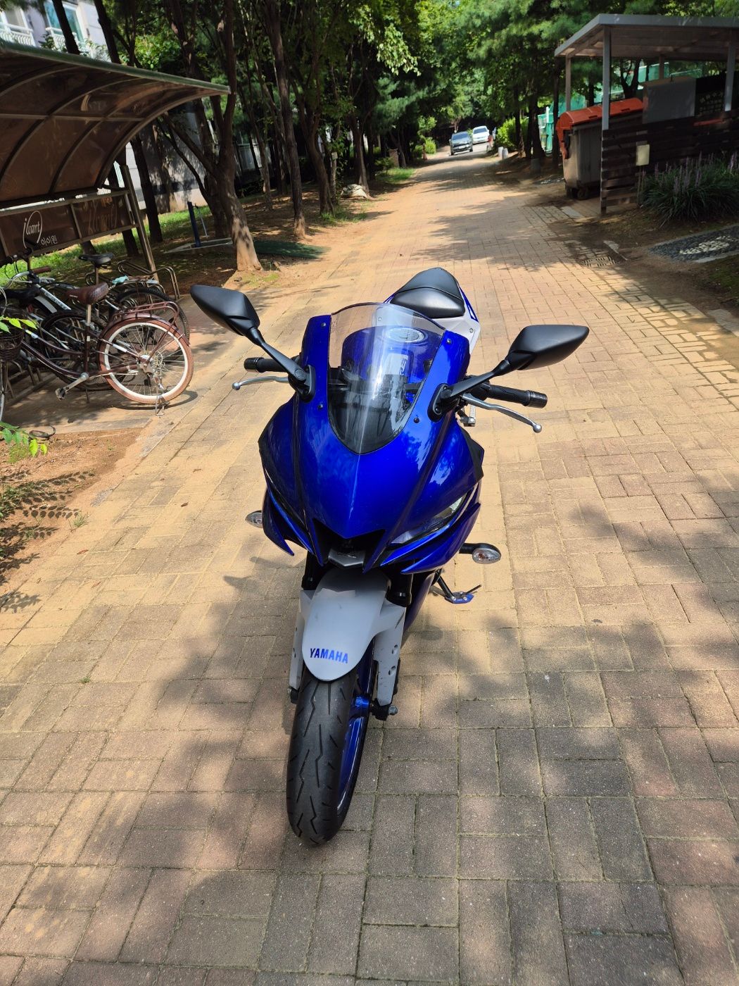 야마하 YZF R3 thumb 2