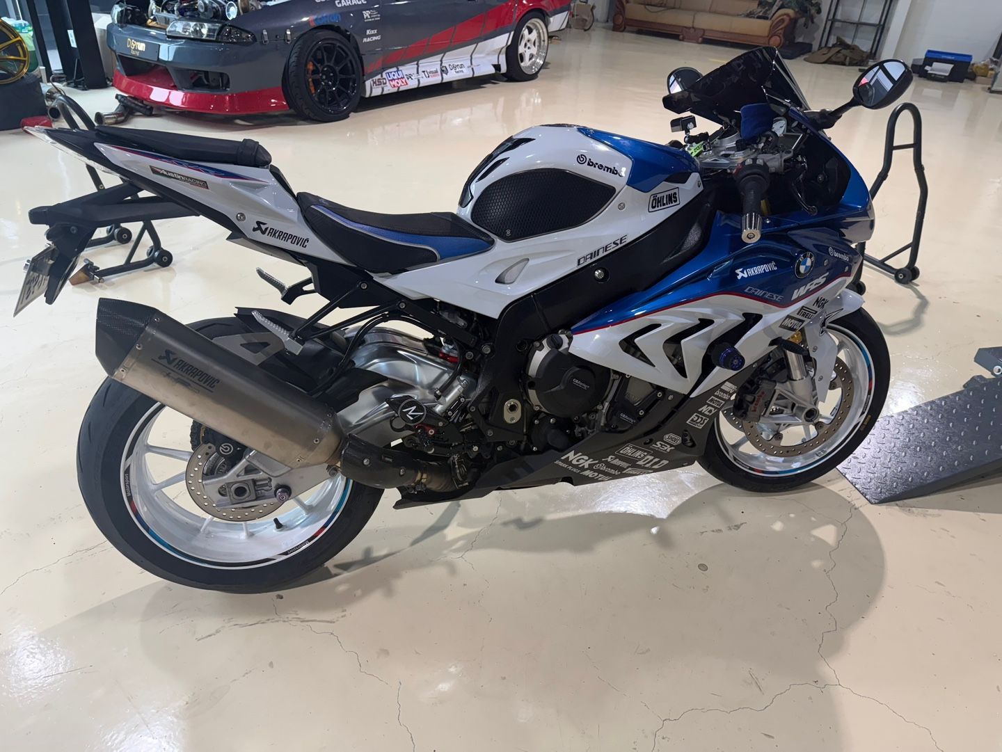 BMW S 1000 RR thumb 2