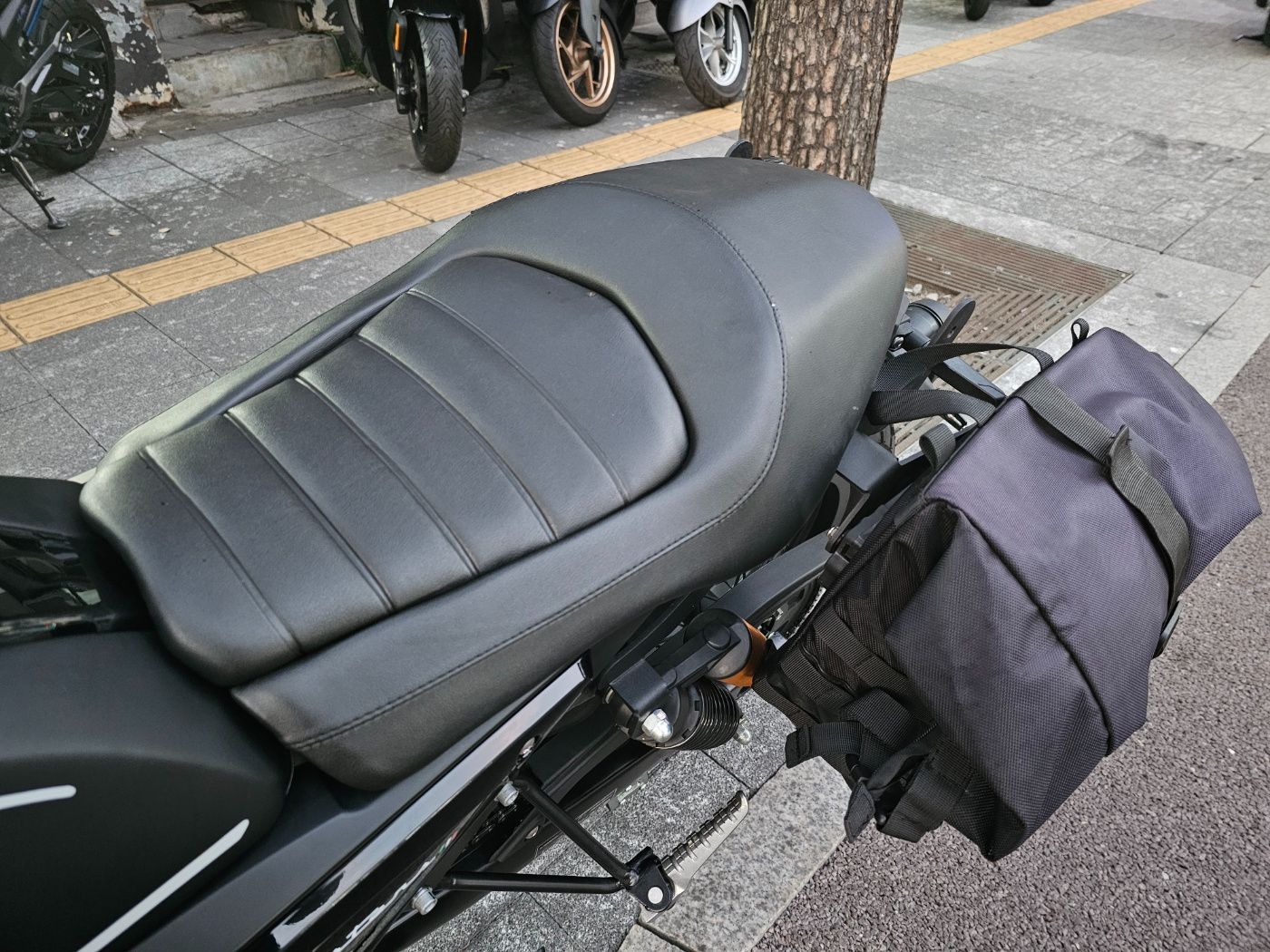 몬디알 힙스터 125 thumb 2