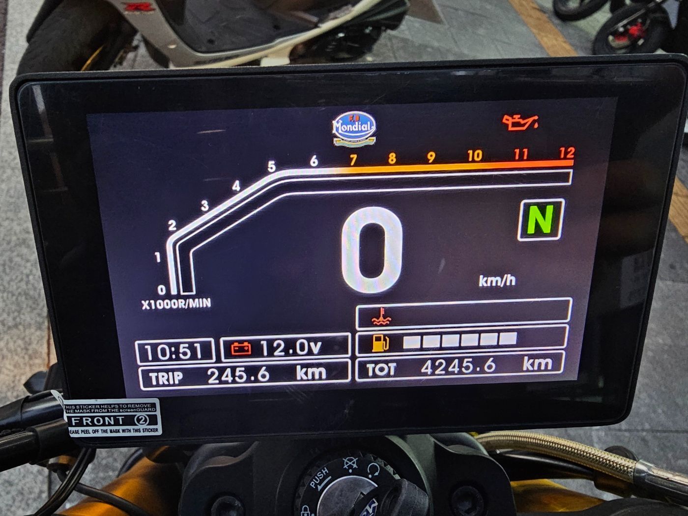 몬디알 힙스터 125 more