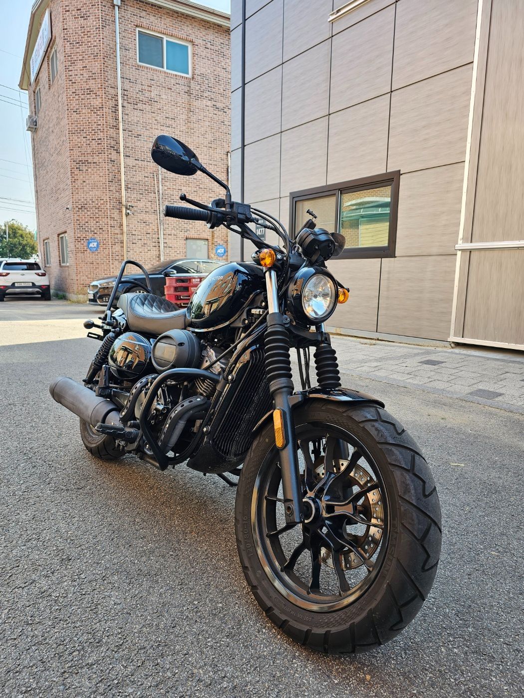 KR모터스 아퀼라 125 main