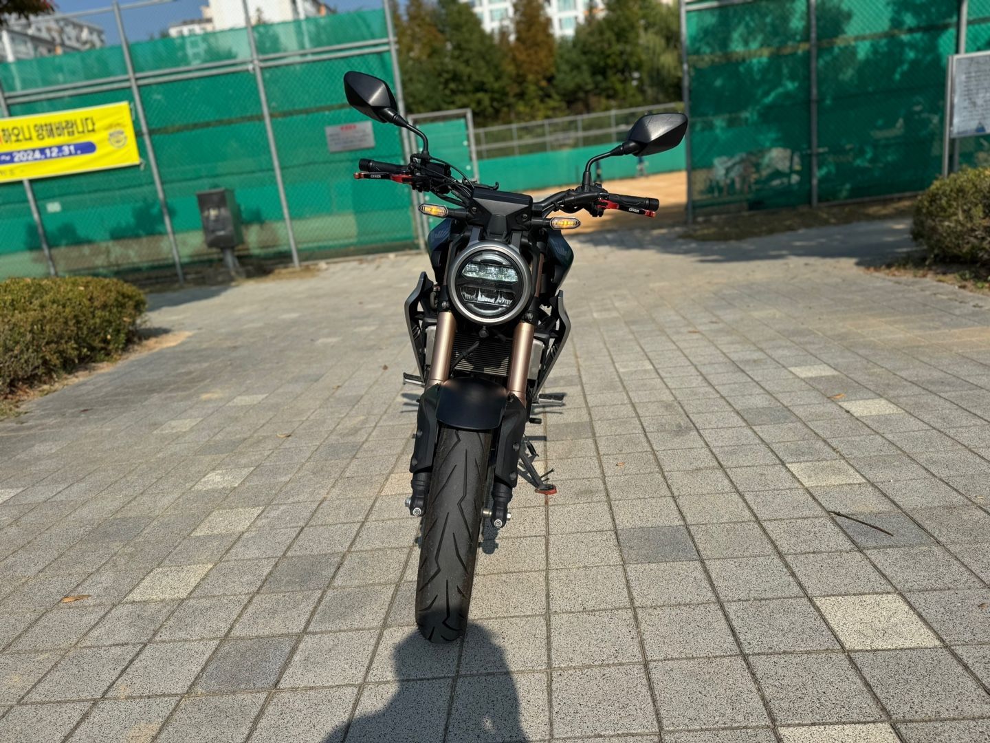 혼다 CB 300 R more