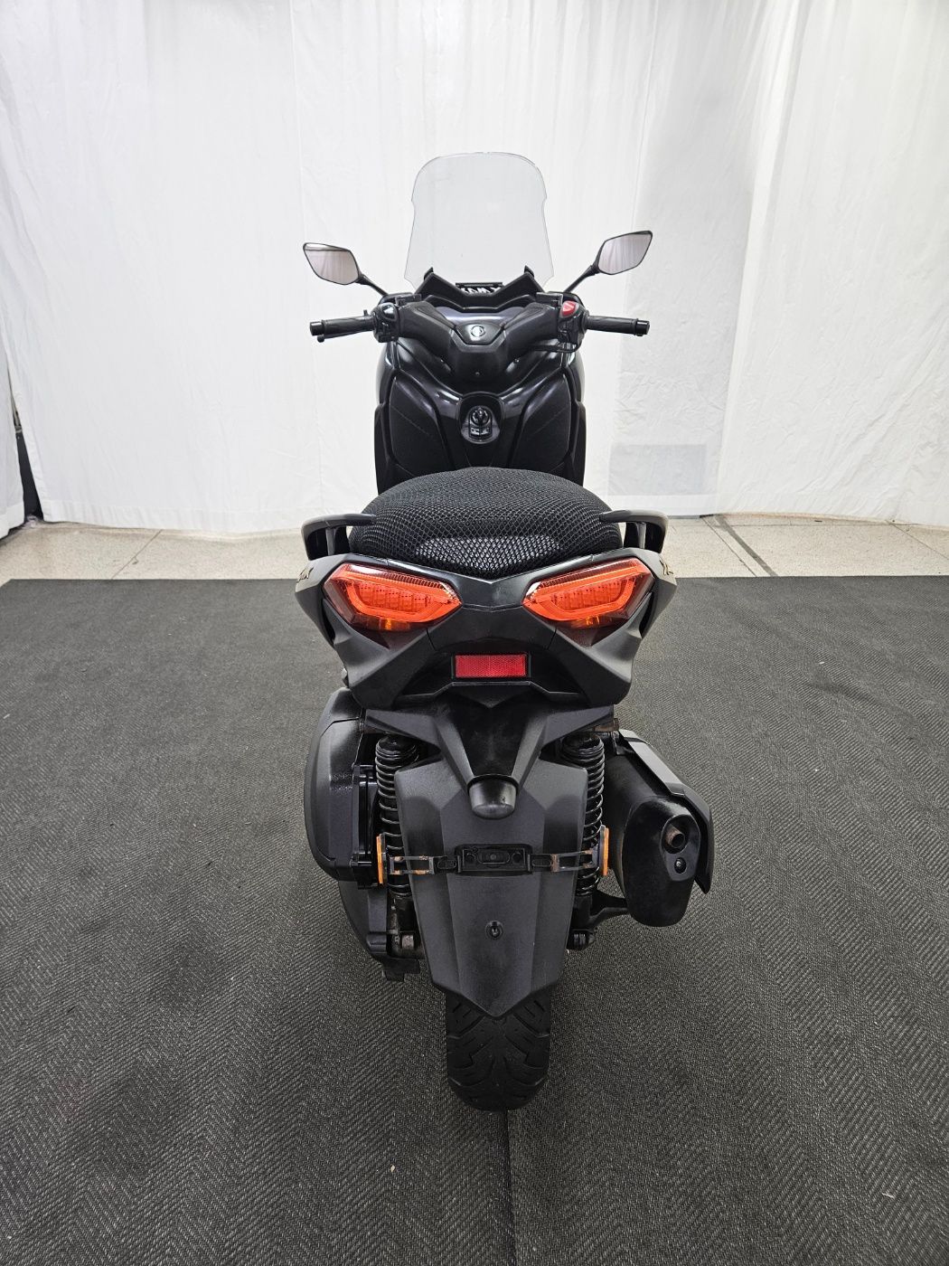 야마하 XMAX 300 ABS thumb 2