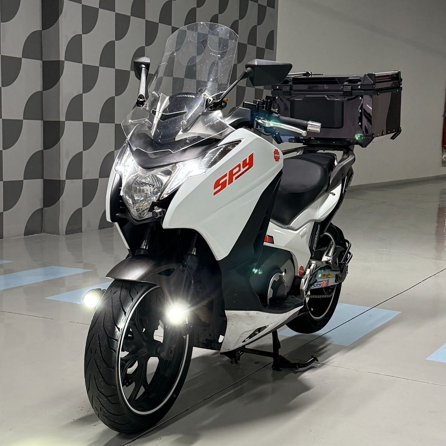 혼다 인테그라 750 more