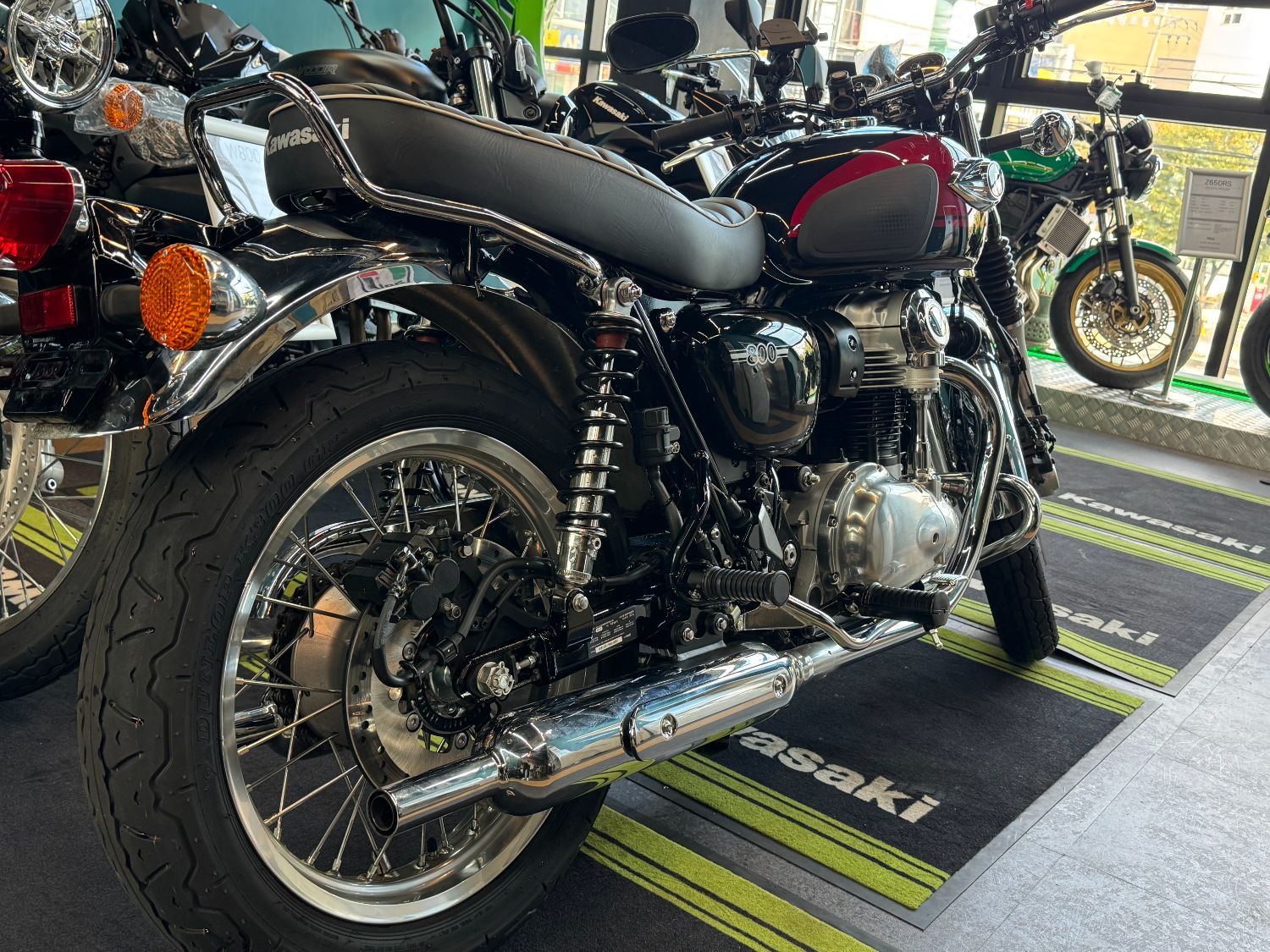 가와사키 W 800 thumb 2