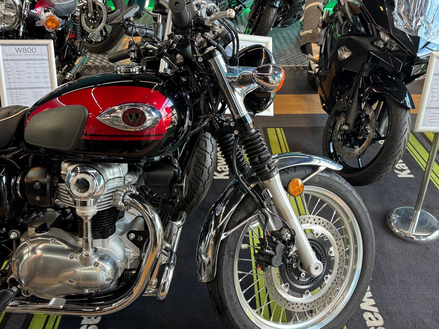 가와사키 W 800 more