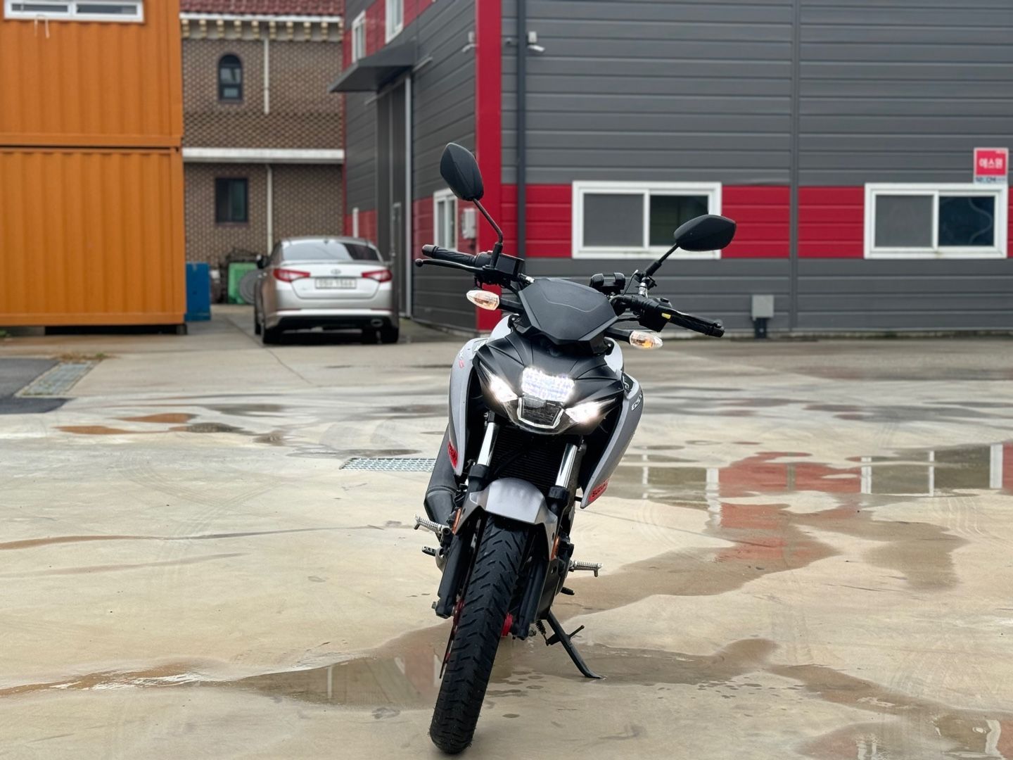 스즈키 GSX S 125 more