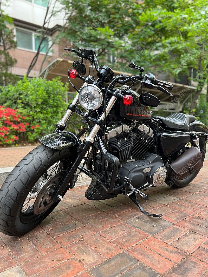 할리데이비슨 포티에잇 thumb 2