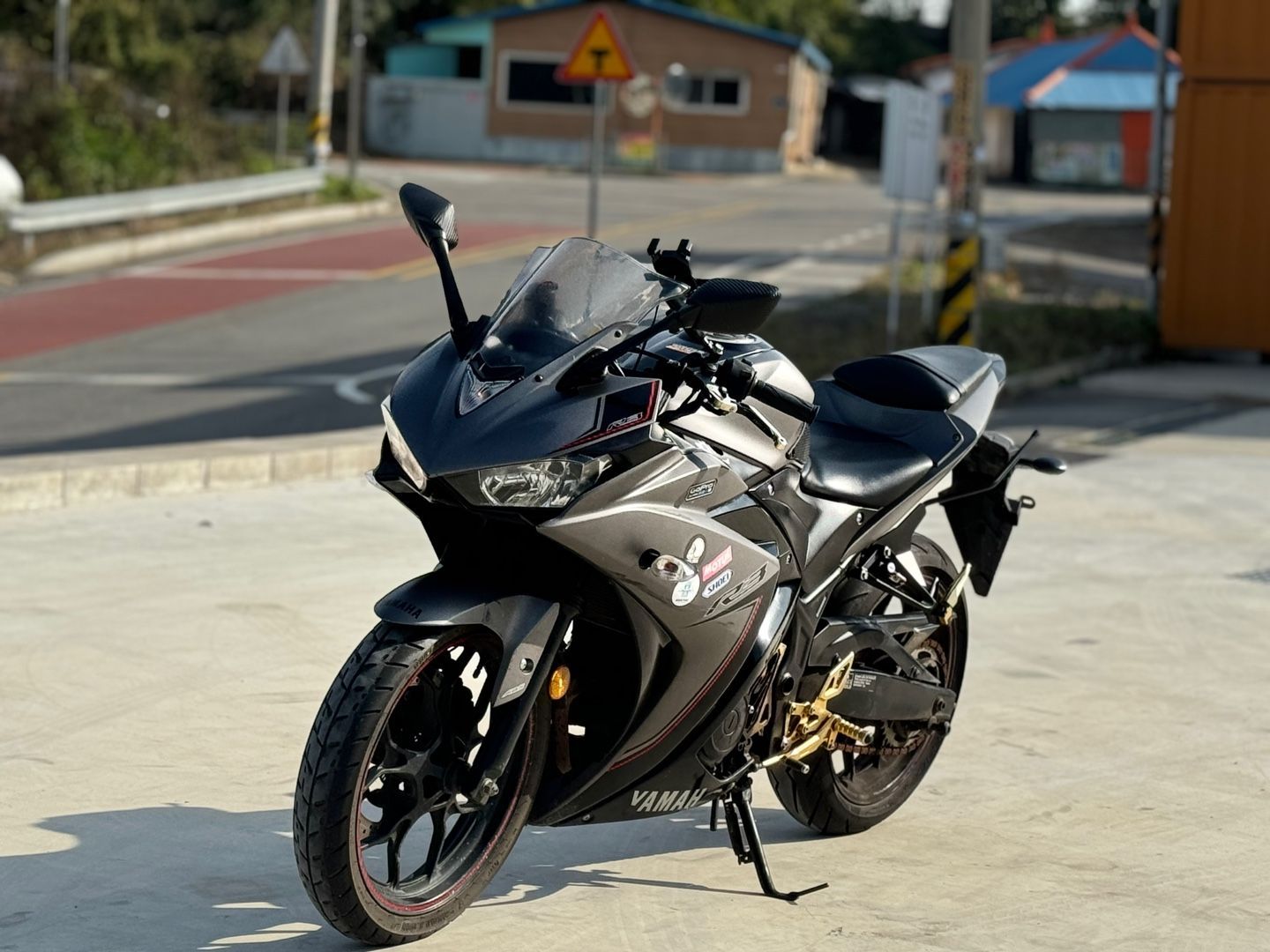 야마하 YZF R3 thumb 2