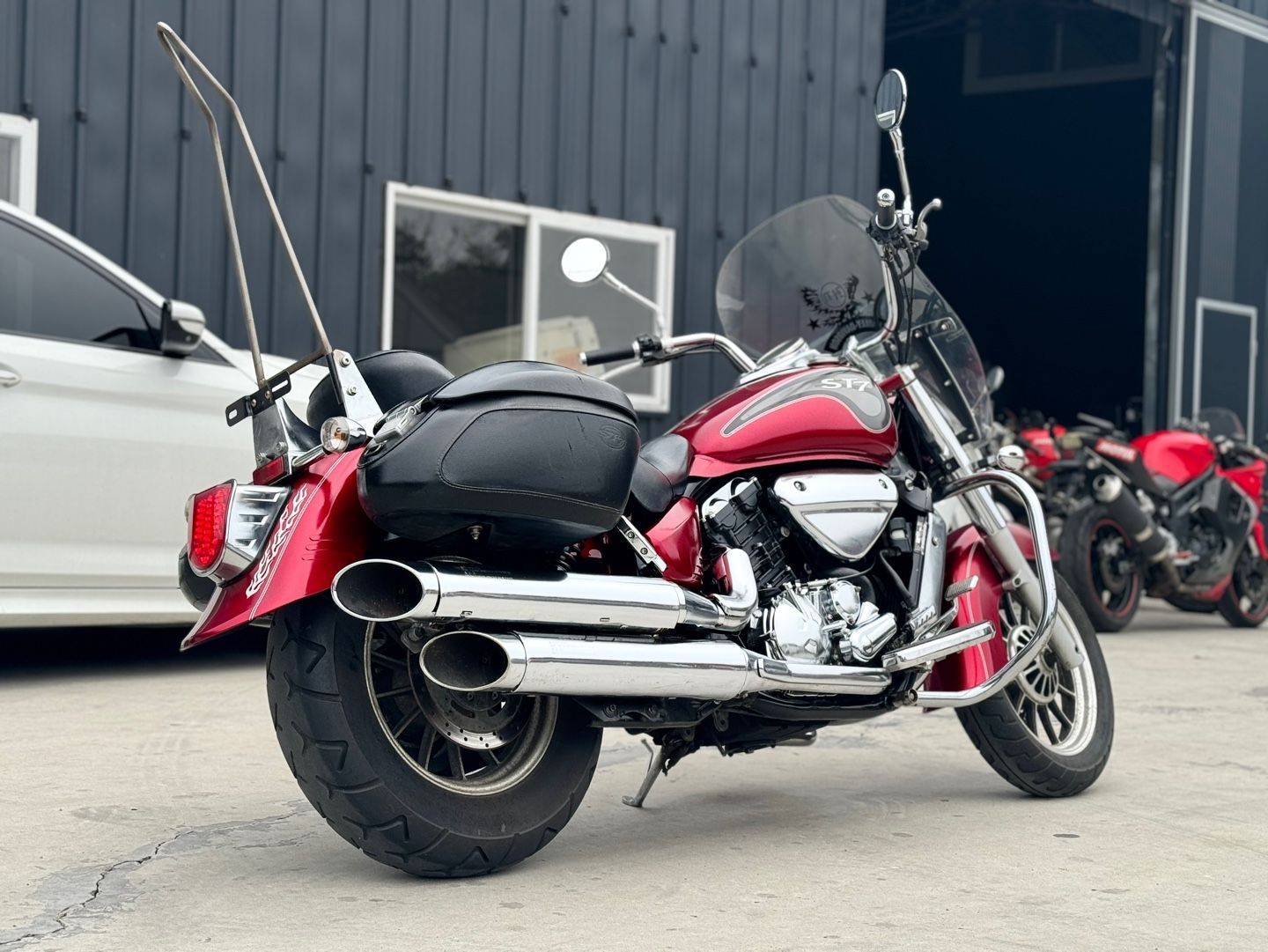 KR모터스 ST7 more